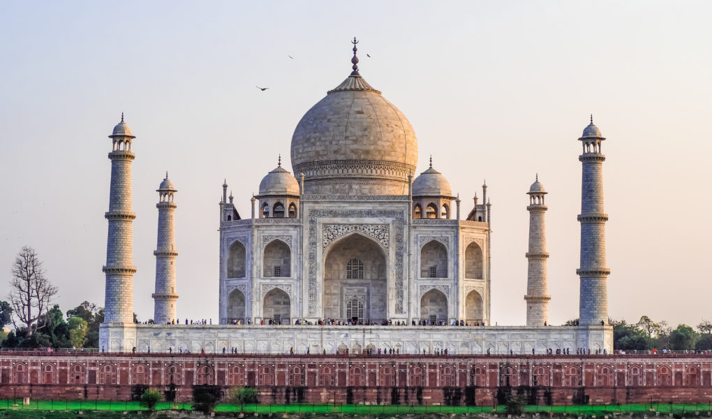 Taj Mahal à Agra - Voyage en famille Inde du Nord - Partir avec ses enfants au Rajasthan - La Famille Nomade t'emmène dans ses sacs à dos