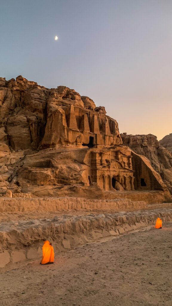Petra by night - Petra - Jordanie - voyage en famille avec enfants - La Famille nomade